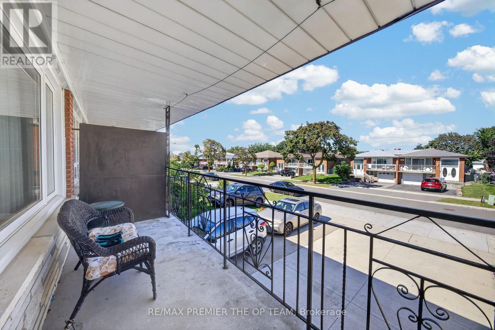 97 Firgrove Crescent, Toronto, Ontario  M3N 1K5 - Photo 7 - W13836308
