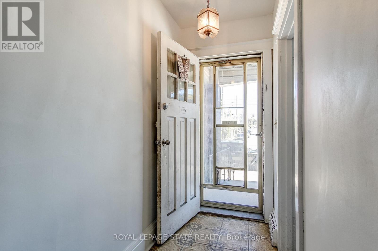 69 Gage Avenue N, Hamilton, Ontario  L8L 6Z8 - Photo 3 - X13836366