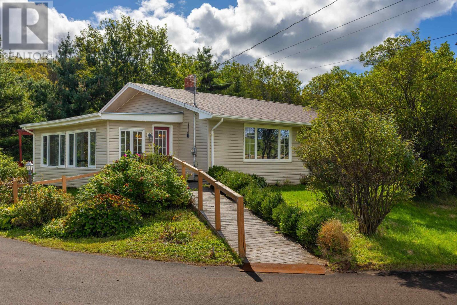 17591 Trans Canada Highway, Bonshaw, Prince Edward Island  C0A 1C0 - Photo 1 - 202624558