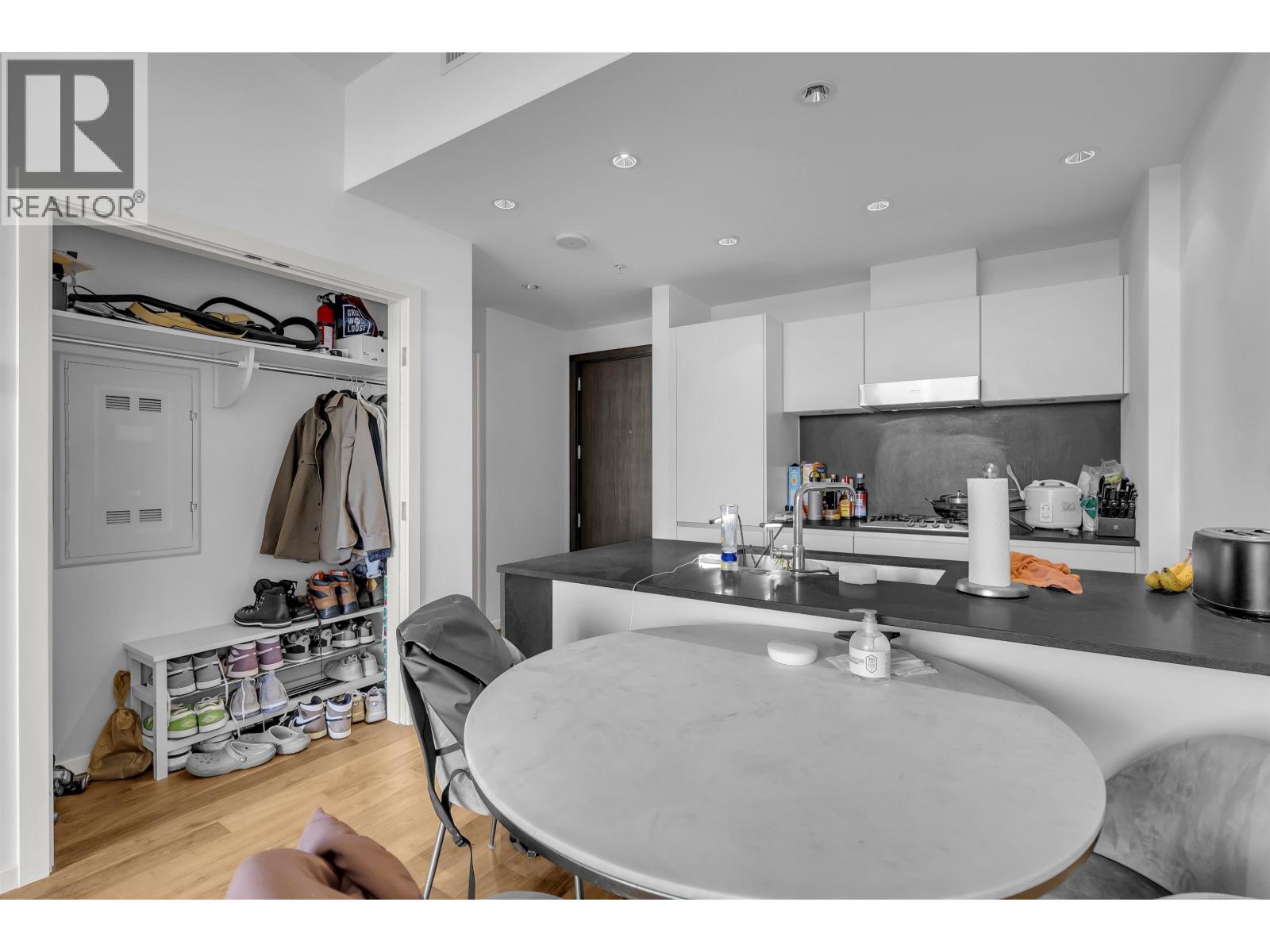 808 8488 Cornish Street, Vancouver, British Columbia  V6P 0C2 - Photo 4 - R3169809