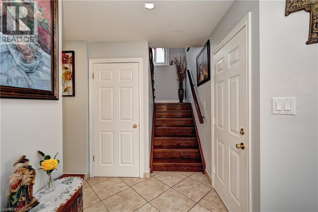 447 Hidden Creek Drive, Kitchener, Ontario  N2N 3N2 - Photo 16 - 40861156