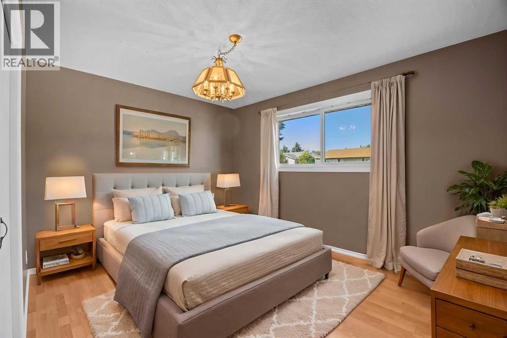 2727 Doverbrook Road Se, Calgary, Alberta  T2B 2L4 - Photo 17 - A2346152