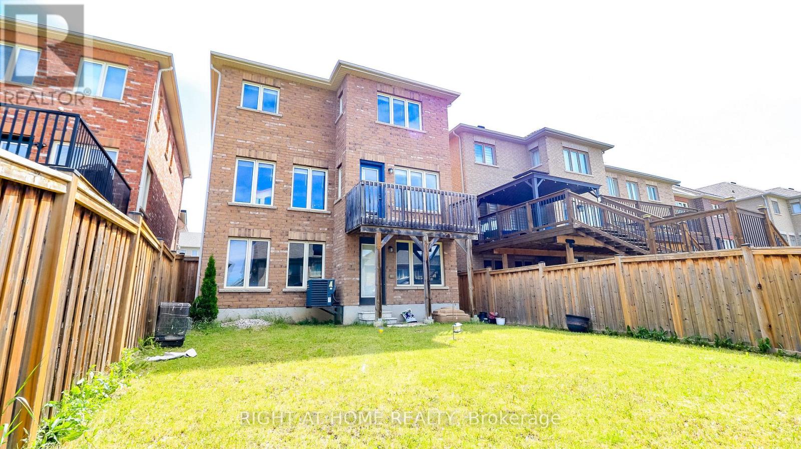 8 CHERRY LANE, New Tecumseth, Ontario