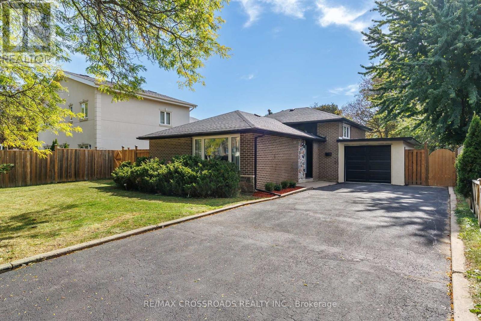184 LAVEROCK AVENUE, Richmond Hill, Ontario