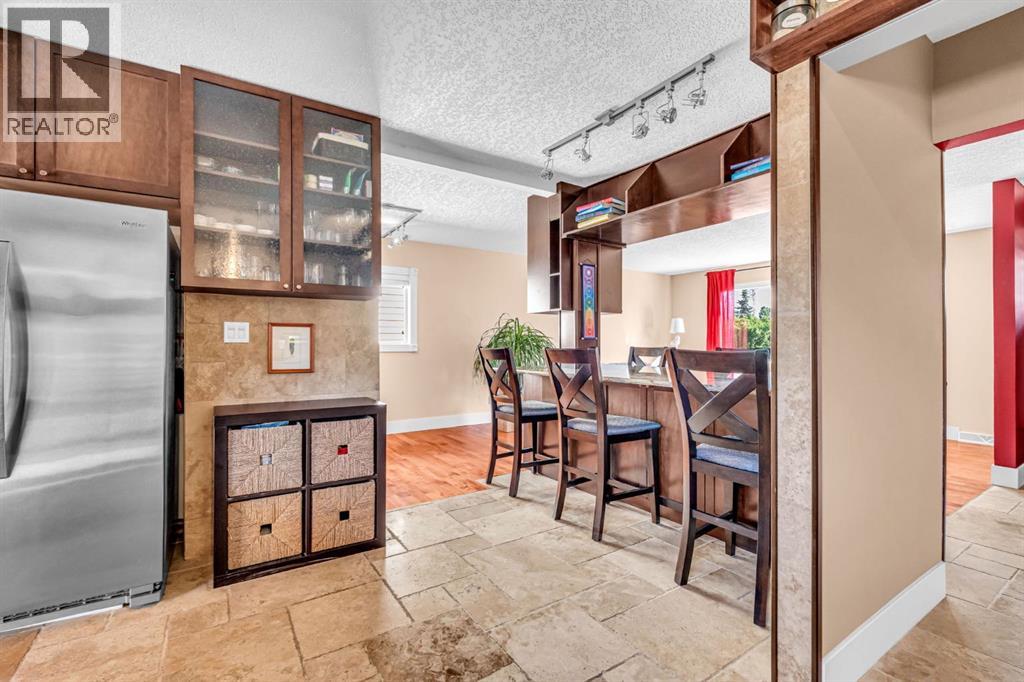 7207 Fleetwood Drive Se, Calgary, Alberta  T2H 0X2 - Photo 3 - A2343832