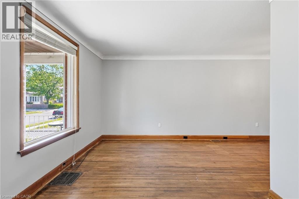 53 Albert Street Unit# Front, Welland, Ontario  L3B 4L3 - Photo 5 - 40843913