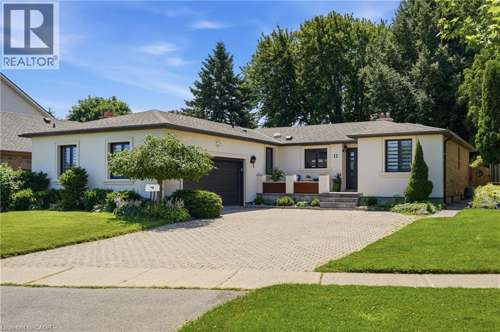 12 CHEVAL Drive, Grimsby, Ontario