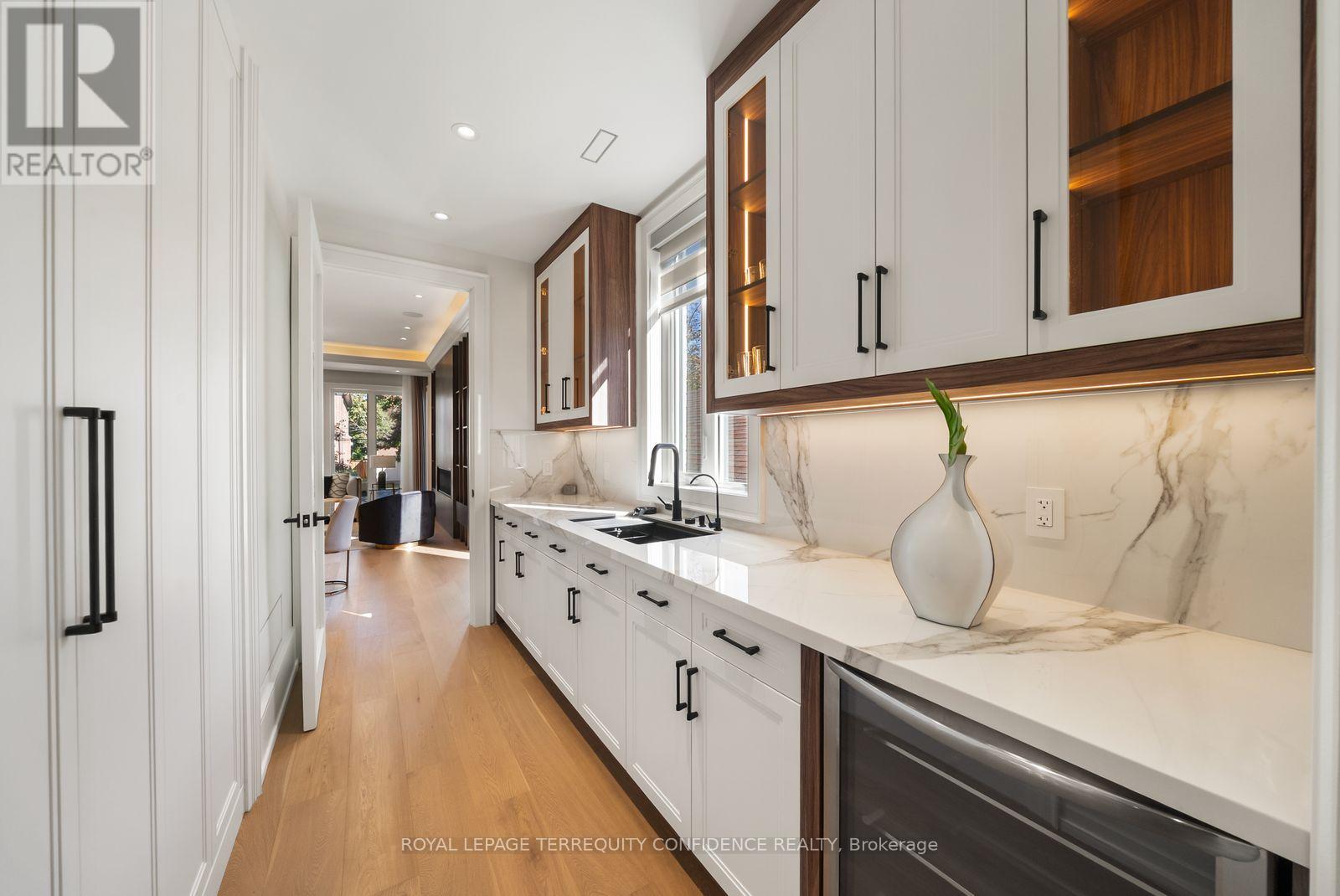 229 Florence Avenue, Toronto, Ontario  M2N 1G7 - Photo 14 - C13836466