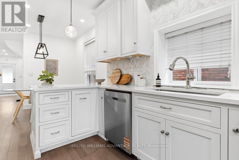 509 Crawford Street, Toronto, Ontario  M6G 3J9 - Photo 13 - C13836480