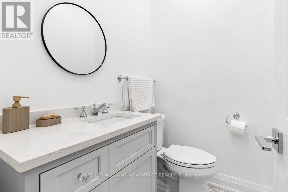 509 Crawford Street, Toronto, Ontario  M6G 3J9 - Photo 7 - C13836480