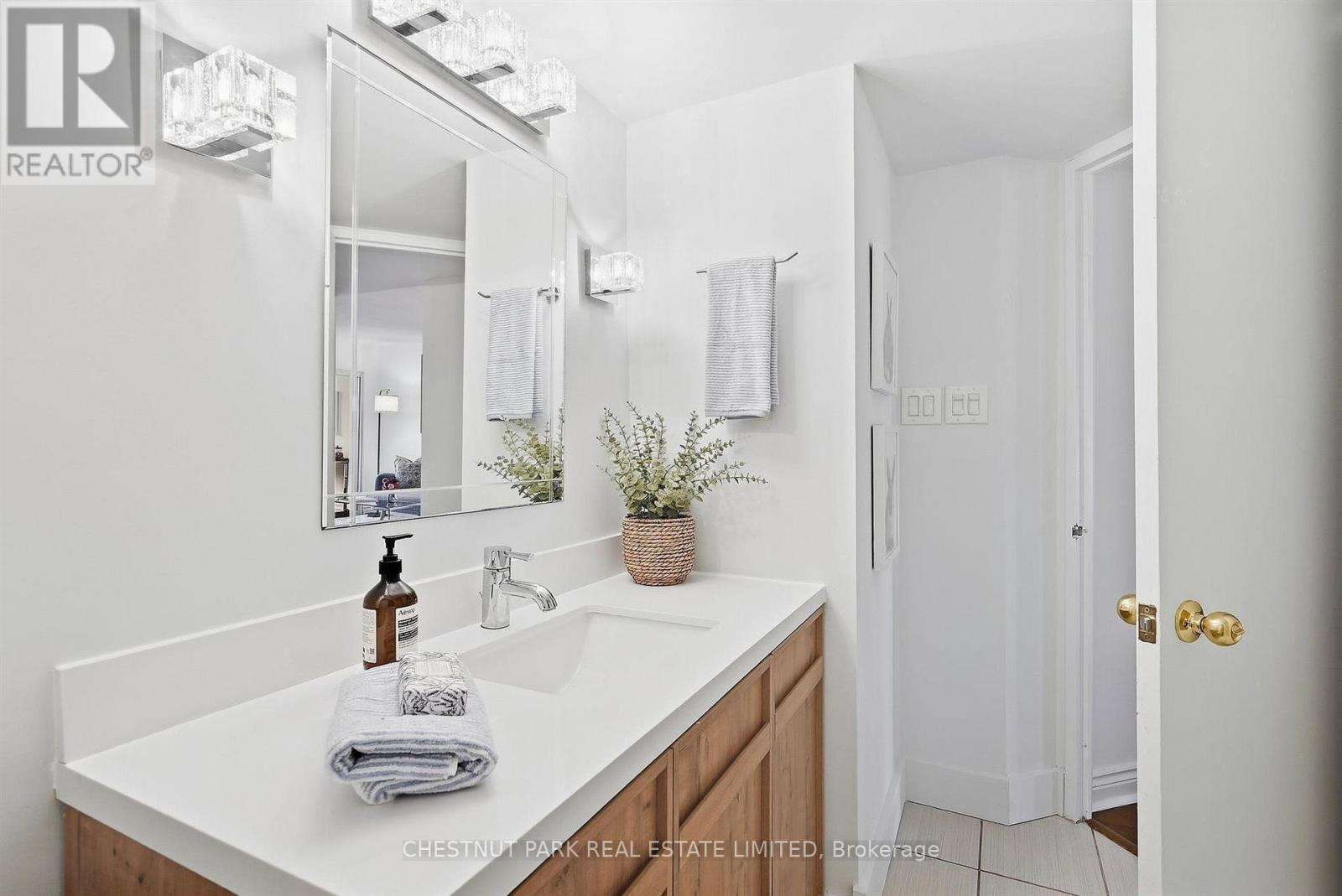211 - 65 Scadding Avenue, Toronto, Ontario  M5A 4L1 - Photo 18 - C13836486