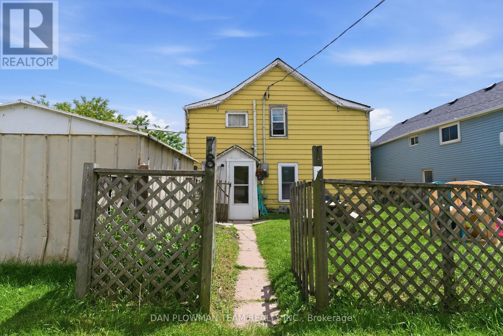 78 East Beach Road, Clarington, Ontario  L1C 6A5 - Photo 3 - E13836406