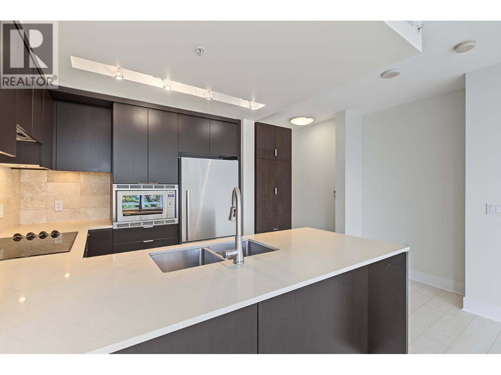 408 158 W 13th Street, North Vancouver, British Columbia  V7M 0A7 - Photo 5 - R3170143