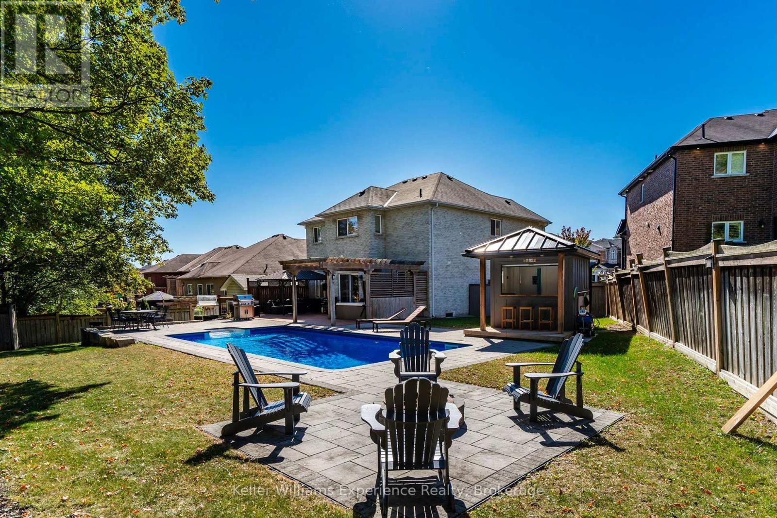 2007 Celeste Street, Innisfil, Ontario L9S 4Z6 - Photo 3 - N13836408