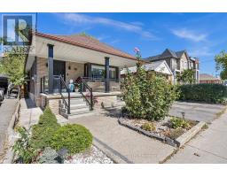 16 SULTANA AVENUE, Toronto, Ontario