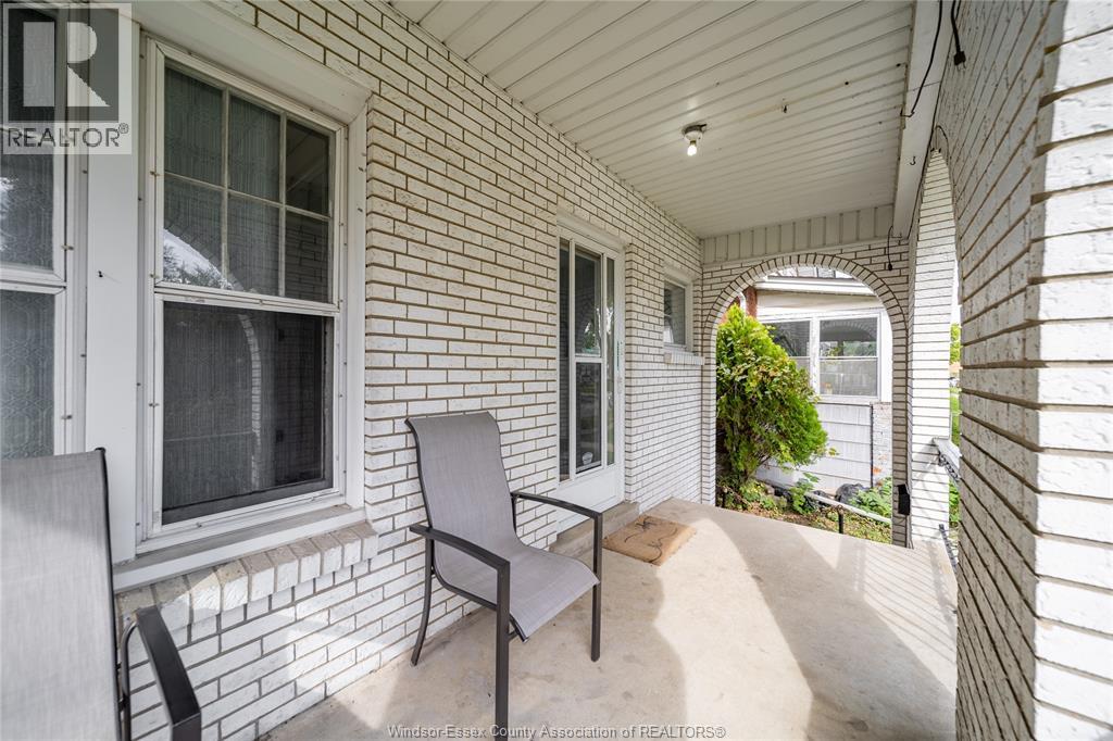 475 Mckay Avenue, Windsor, Ontario  N9B 1Z7 - Photo 2 - 26023684