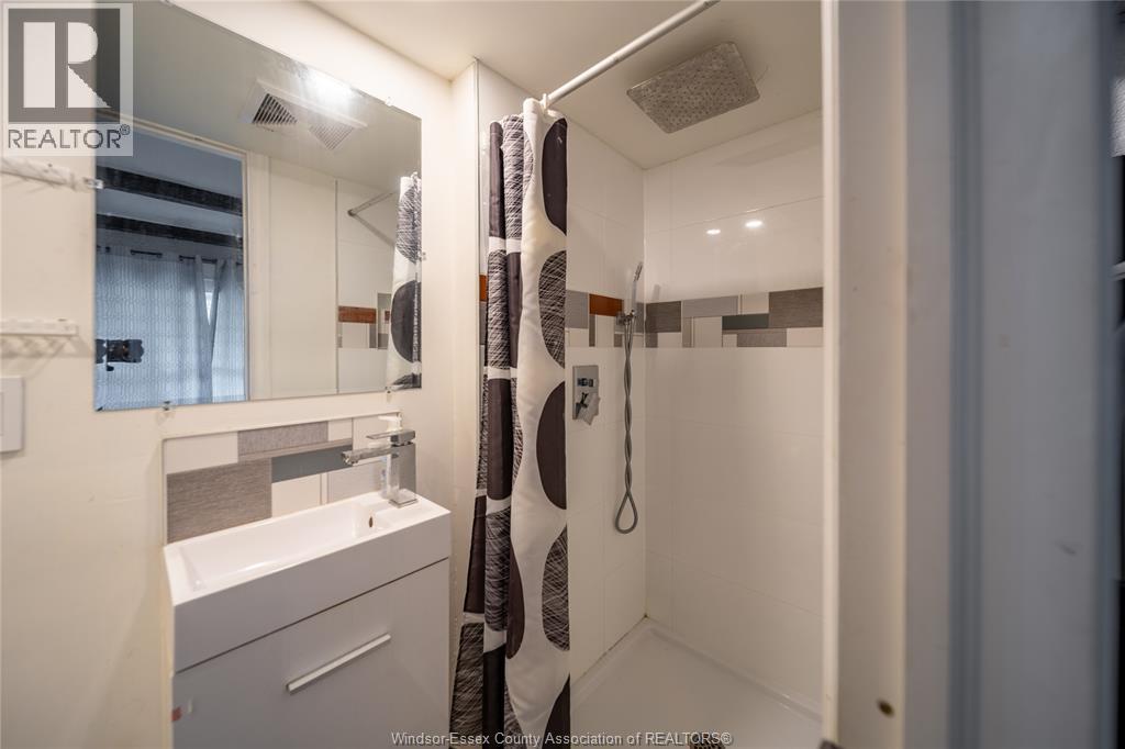 475 Mckay Avenue, Windsor, Ontario  N9B 1Z7 - Photo 10 - 26023684