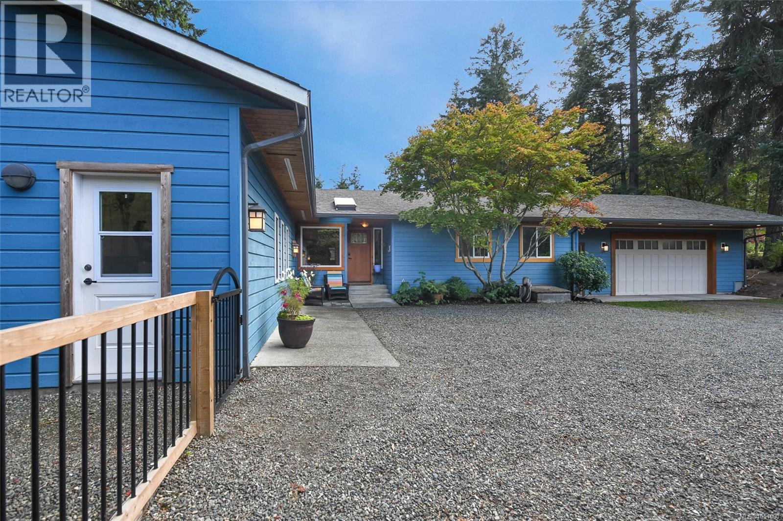 606 Colby Rd, Comox, British Columbia  V9M 4H8 - Photo 4 - 1051000