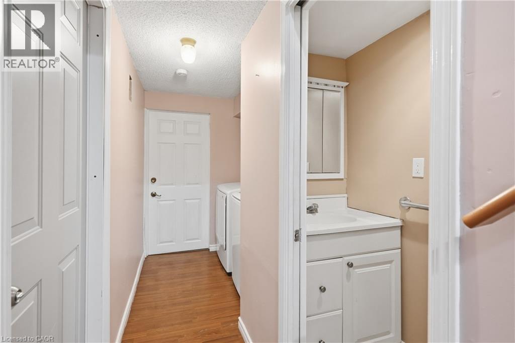 63 Fonthill Road Unit# 14, Hamilton, Ontario  L9C 6T1 - Photo 25 - 40845002
