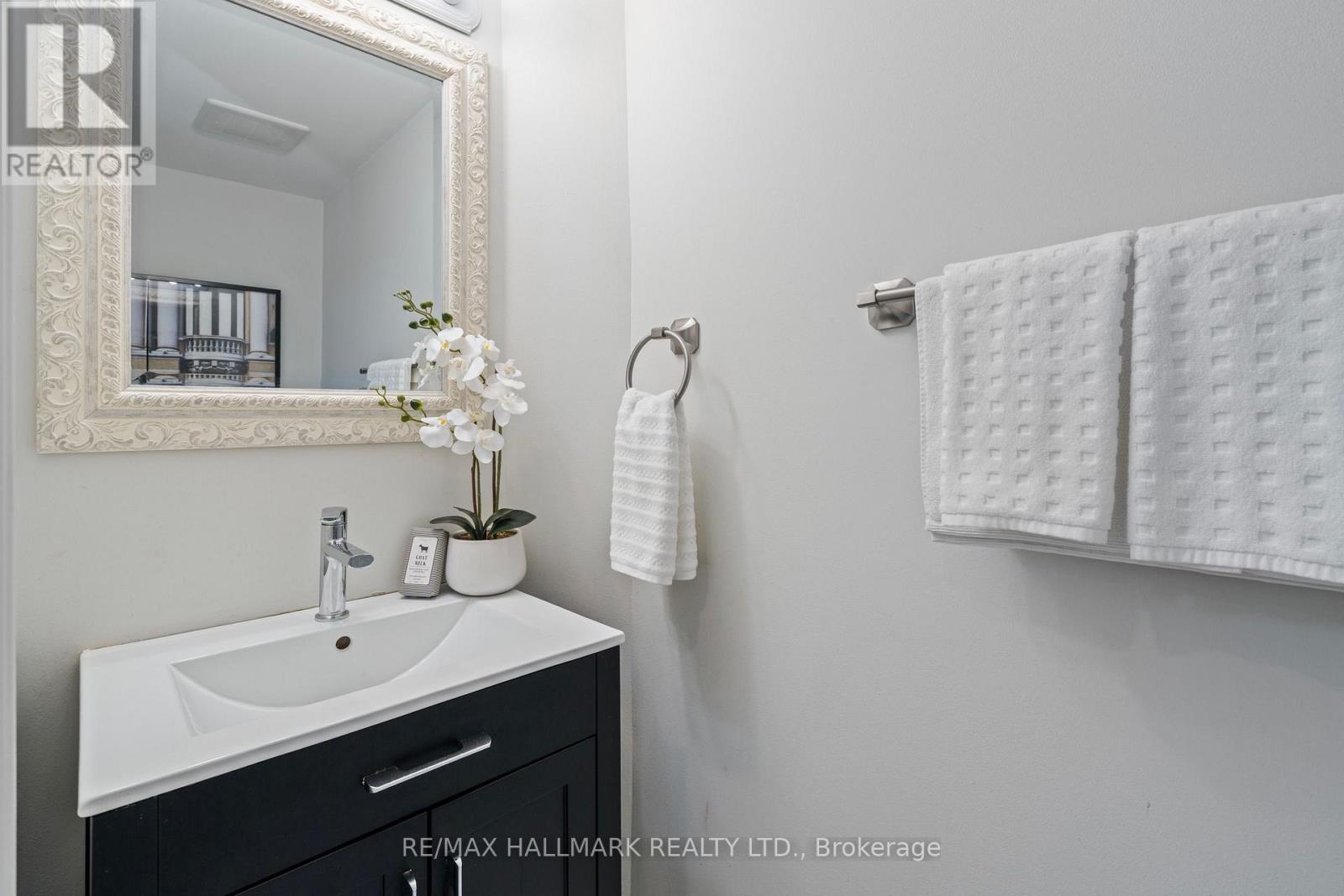 872 Hilton Boulevard, Newmarket, Ontario  L3X 2H8 - Photo 10 - N13836350