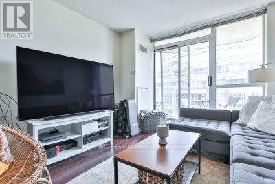 802 - 18 Stafford Street, Toronto, Ontario  M5V 3W4 - Photo 15 - C13835394