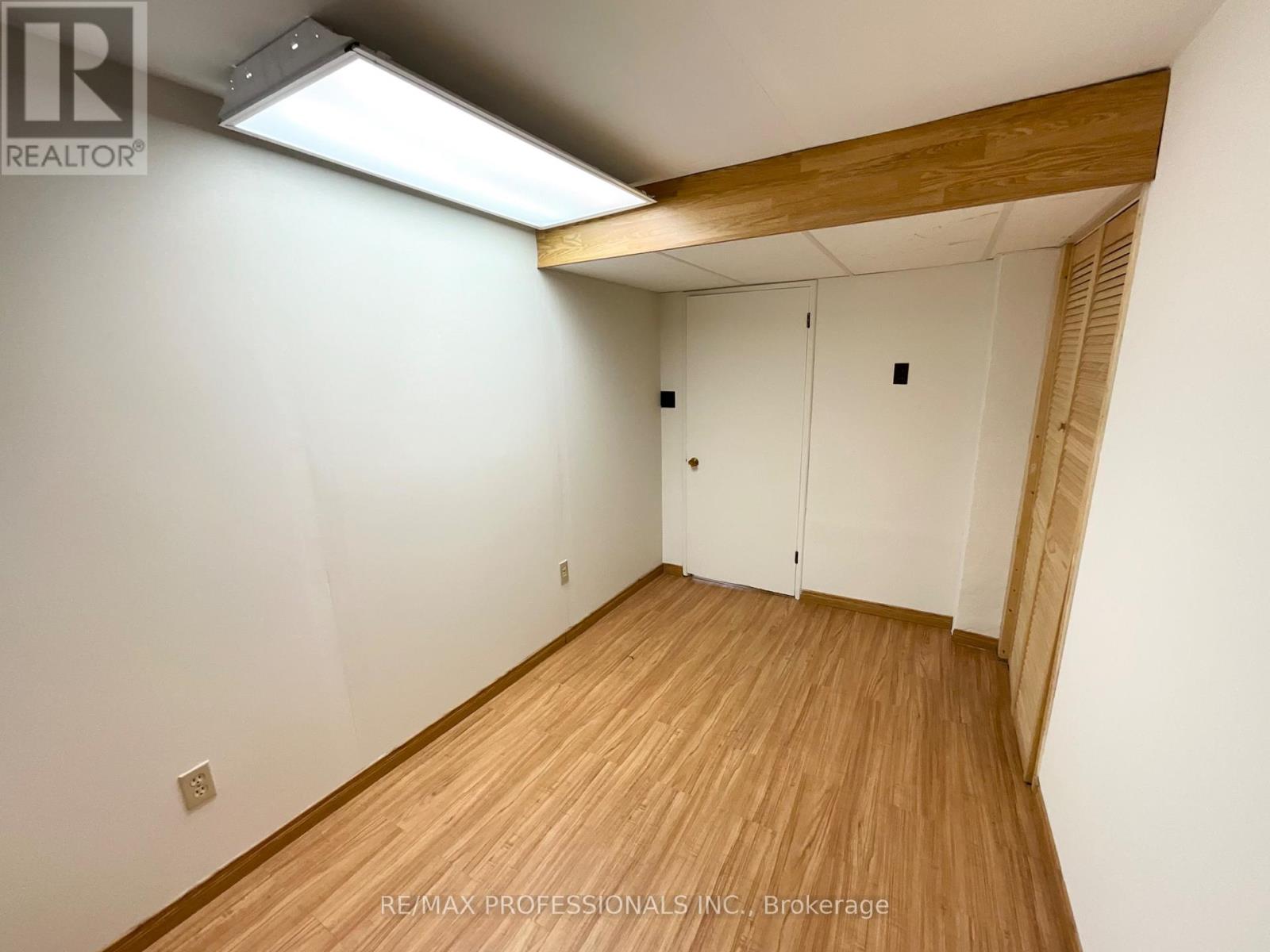 130 Yorkview Drive, Toronto, Ontario  M8Z 2G4 - Photo 27 - W13835482