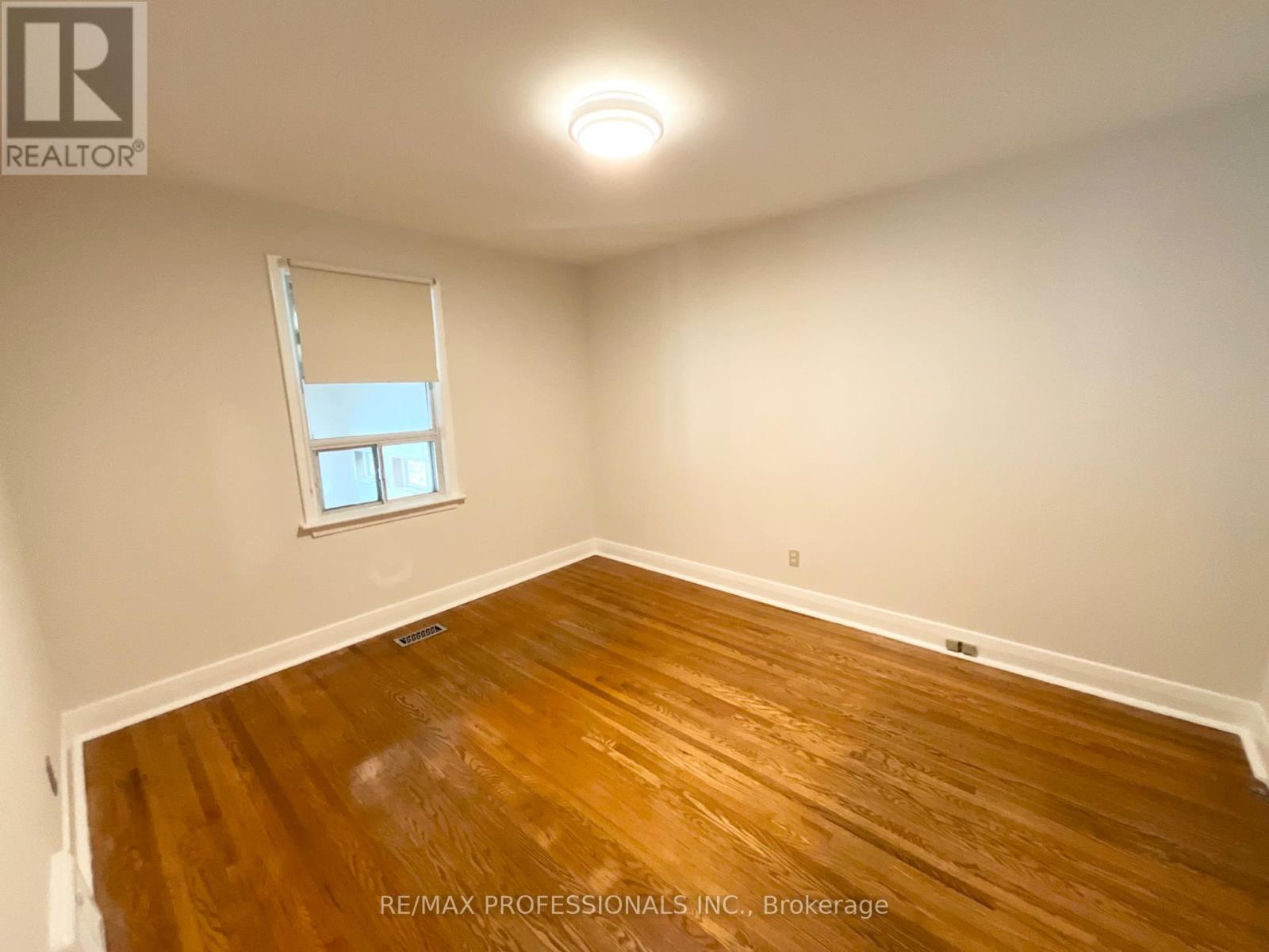 130 Yorkview Drive, Toronto, Ontario  M8Z 2G4 - Photo 15 - W13835482