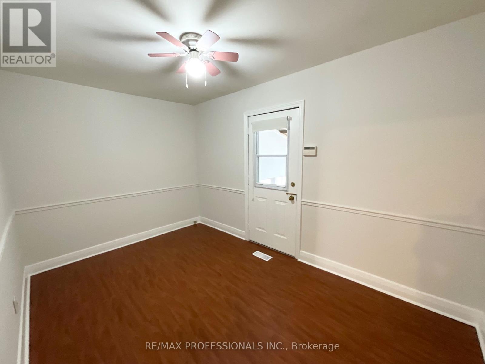130 Yorkview Drive, Toronto, Ontario  M8Z 2G4 - Photo 17 - W13835482
