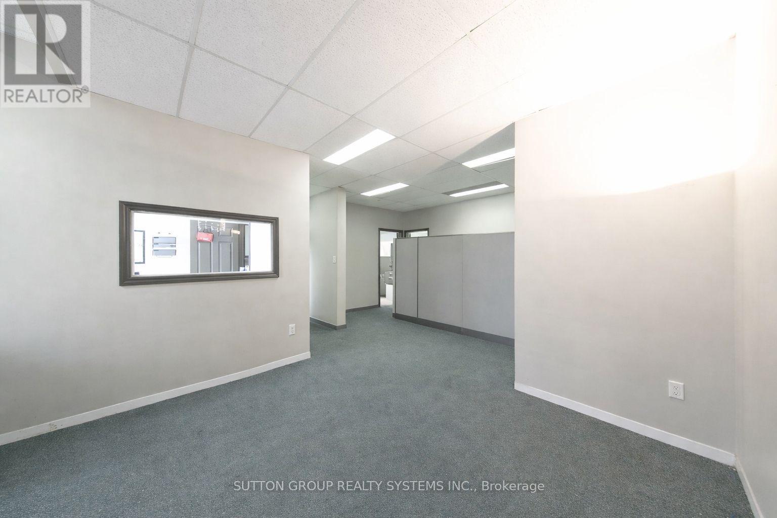 29 Milford Avenue, Toronto, Ontario M6M 2W1 - Photo 2 - W13836470