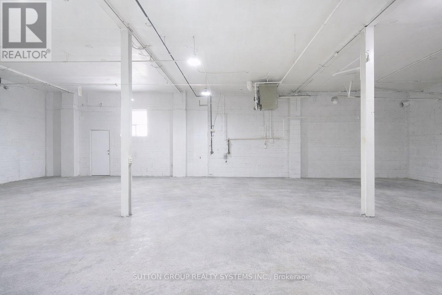 29 Milford Avenue, Toronto, Ontario M6M 2W1 - Photo 3 - W13836470