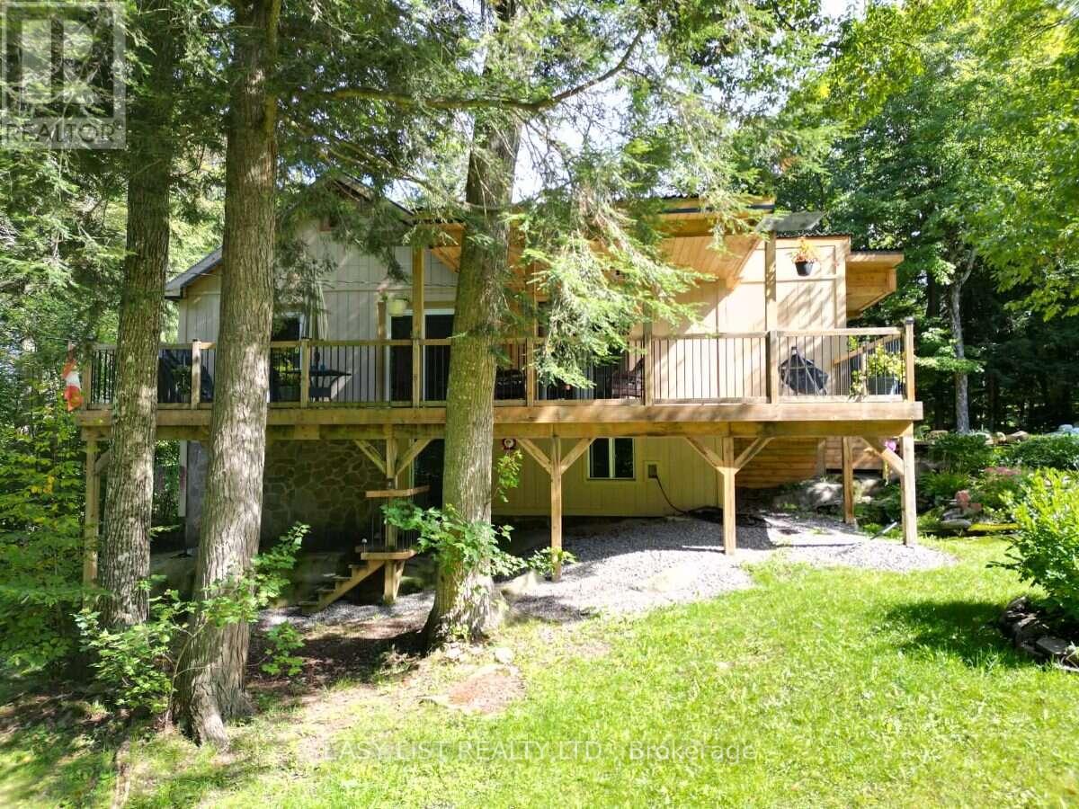 22 CAMP ROAD, McKellar, Ontario