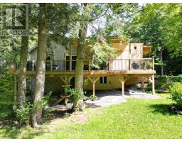 22 CAMP ROAD, McKellar, Ontario