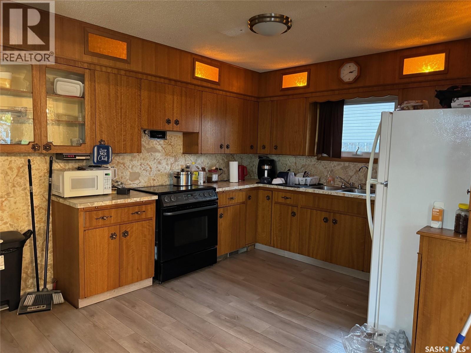 359 2nd Avenue E, Melville, Saskatchewan  S0A 2P0 - Photo 12 - SK049659
