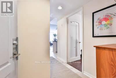 802 - 18 Stafford Street, Toronto, Ontario  M5V 3W4 - Photo 4 - C13835394