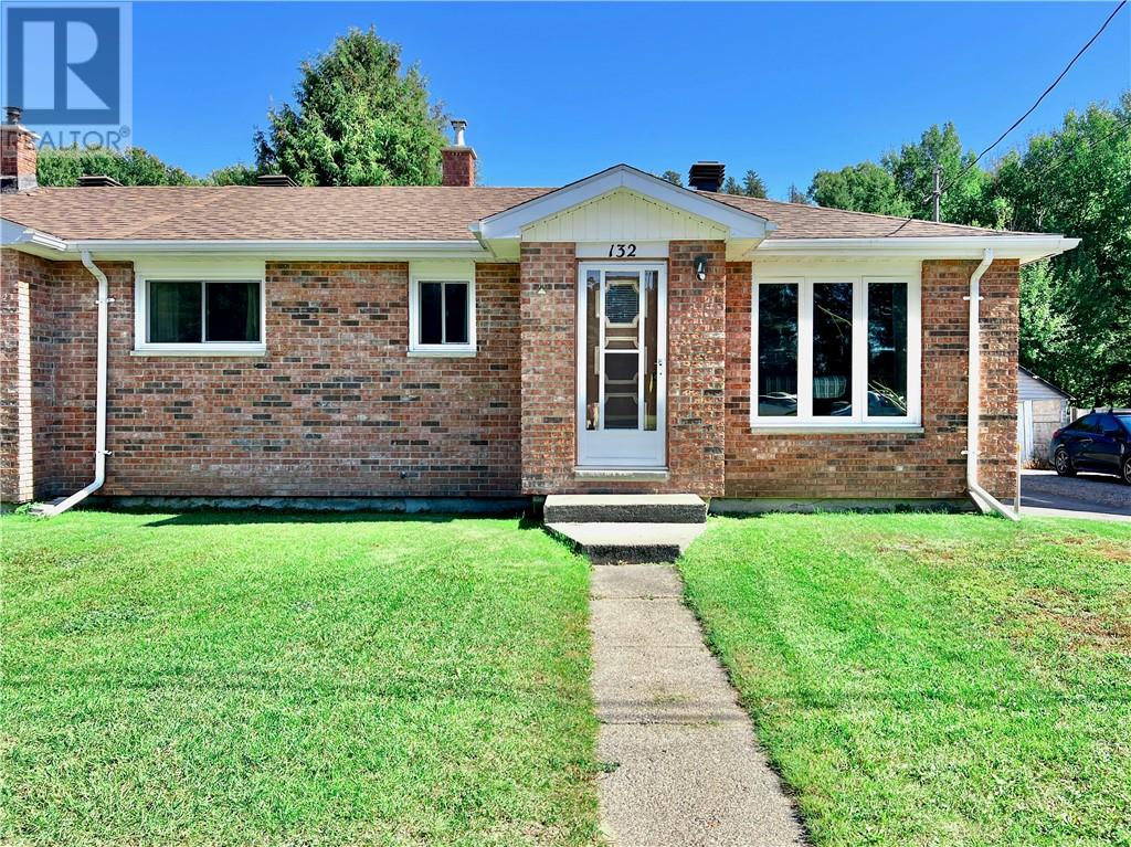 132 First Ave N, Levack, Ontario  P0M 2C0 - Photo 2 - 2130638