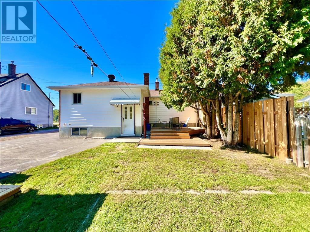132 First Ave N, Levack, Ontario  P0M 2C0 - Photo 38 - 2130638