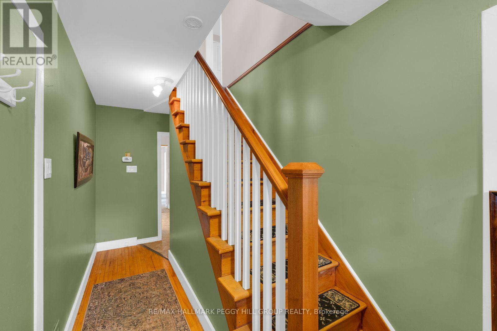 11 Colborne Street, Oro-Medonte, Ontario  L4M 4S1 - Photo 10 - S13819192