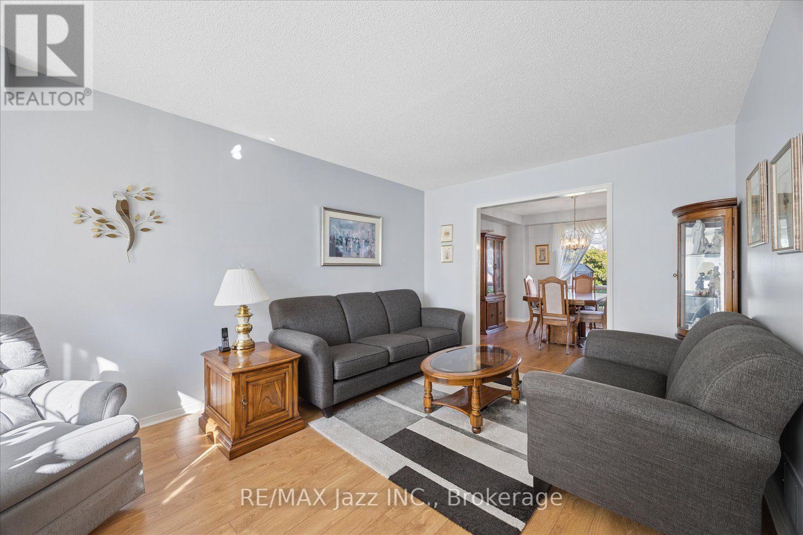894 Grandview Street N, Oshawa, Ontario  L1K 2E3 - Photo 5 - E13836528