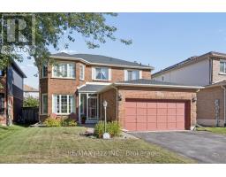 894 GRANDVIEW STREET N, Oshawa, Ontario