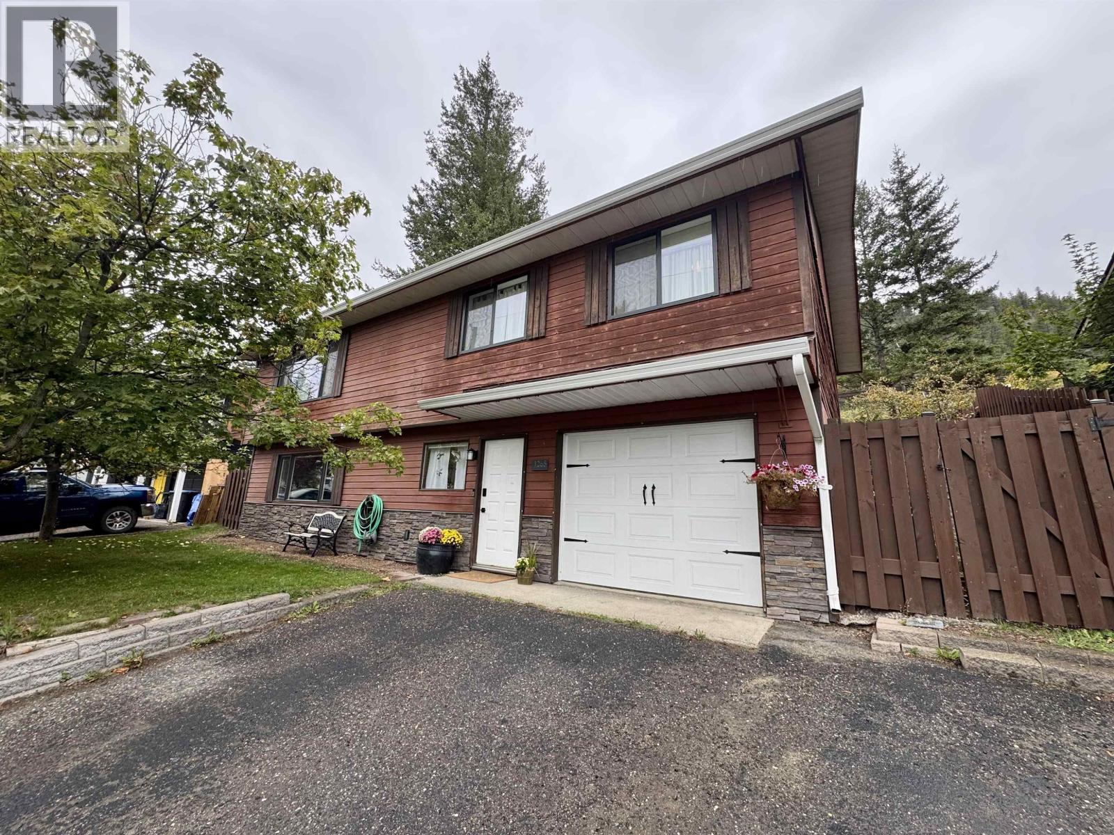 1265 Resker Place, Williams Lake, British Columbia  V2G 4H9 - Photo 1 - R3170130