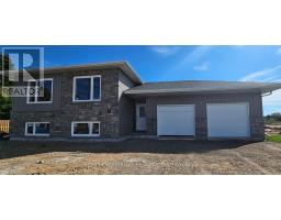 18 JADE AVENUE, Petawawa, Ontario