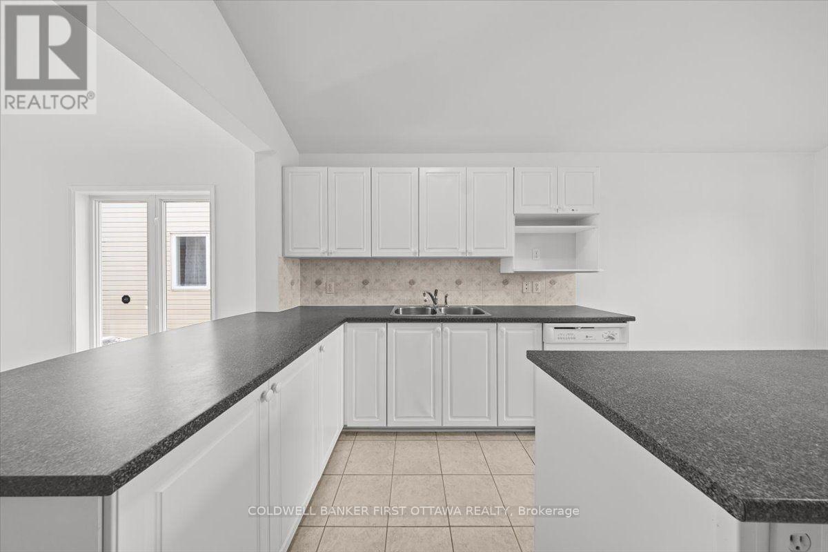 81 Baypointe Crescent, Ottawa, Ontario K2G 6R1 - Photo 25 - X13836612