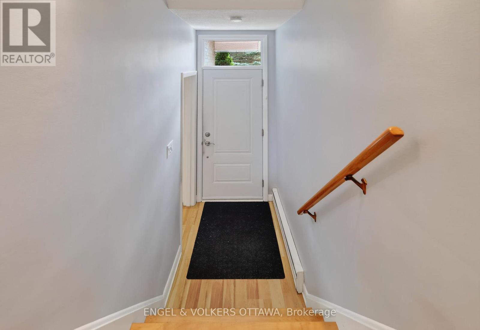 1228 Henry Farm Drive, Ottawa, Ontario  K2C 2E2 - Photo 2 - X13836660