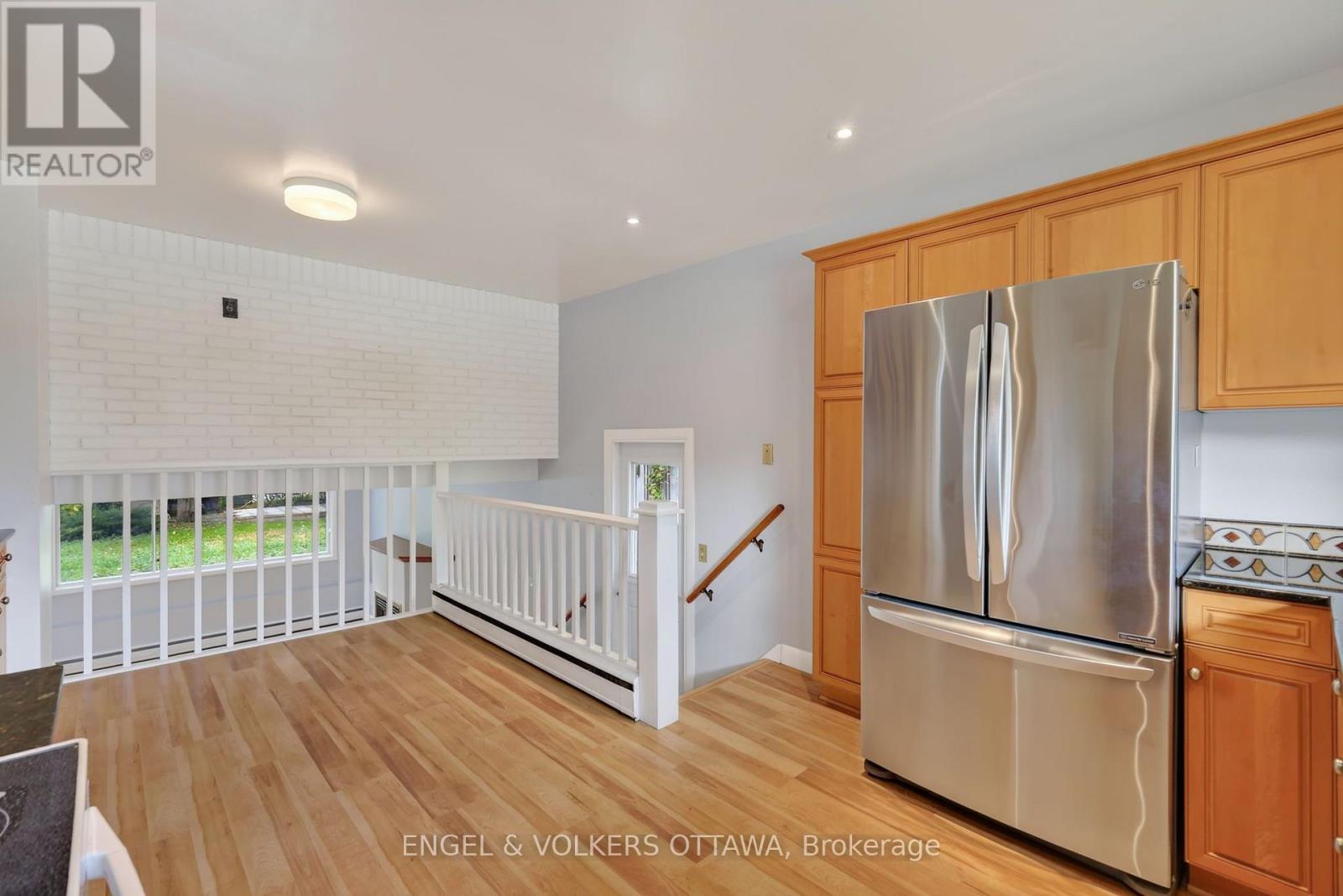 1228 Henry Farm Drive, Ottawa, Ontario  K2C 2E2 - Photo 7 - X13836660