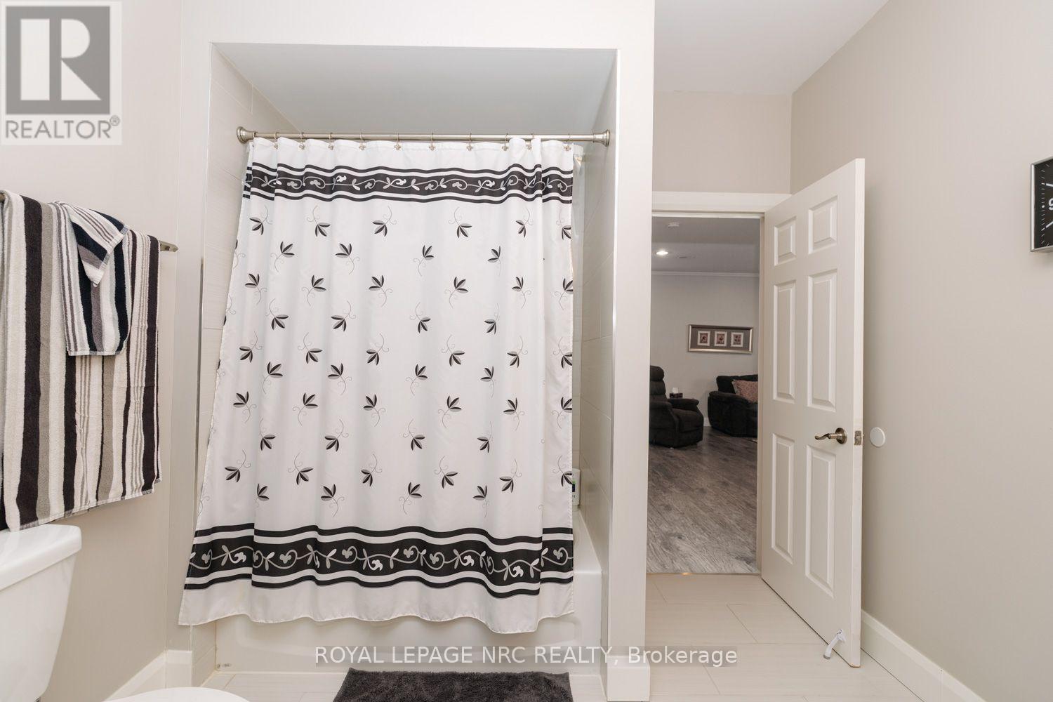 8057 Citation Road, Niagara Falls (Ascot), Ontario L2H 3E5 - Photo 31 - X13836562