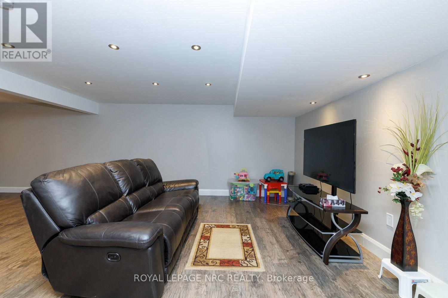 8057 Citation Road, Niagara Falls (Ascot), Ontario L2H 3E5 - Photo 33 - X13836562