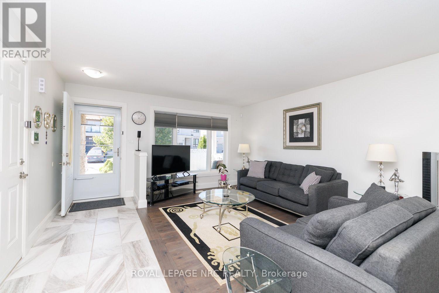 8057 Citation Road, Niagara Falls (Ascot), Ontario L2H 3E5 - Photo 6 - X13836562