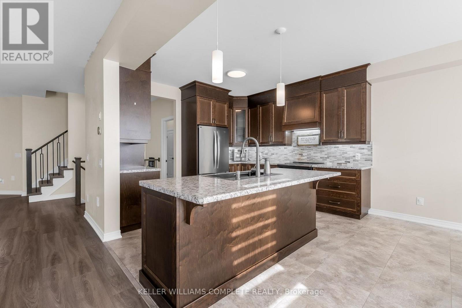 1208 Hansler Road, Thorold, Ontario  L2V 0G2 - Photo 14 - X13836718