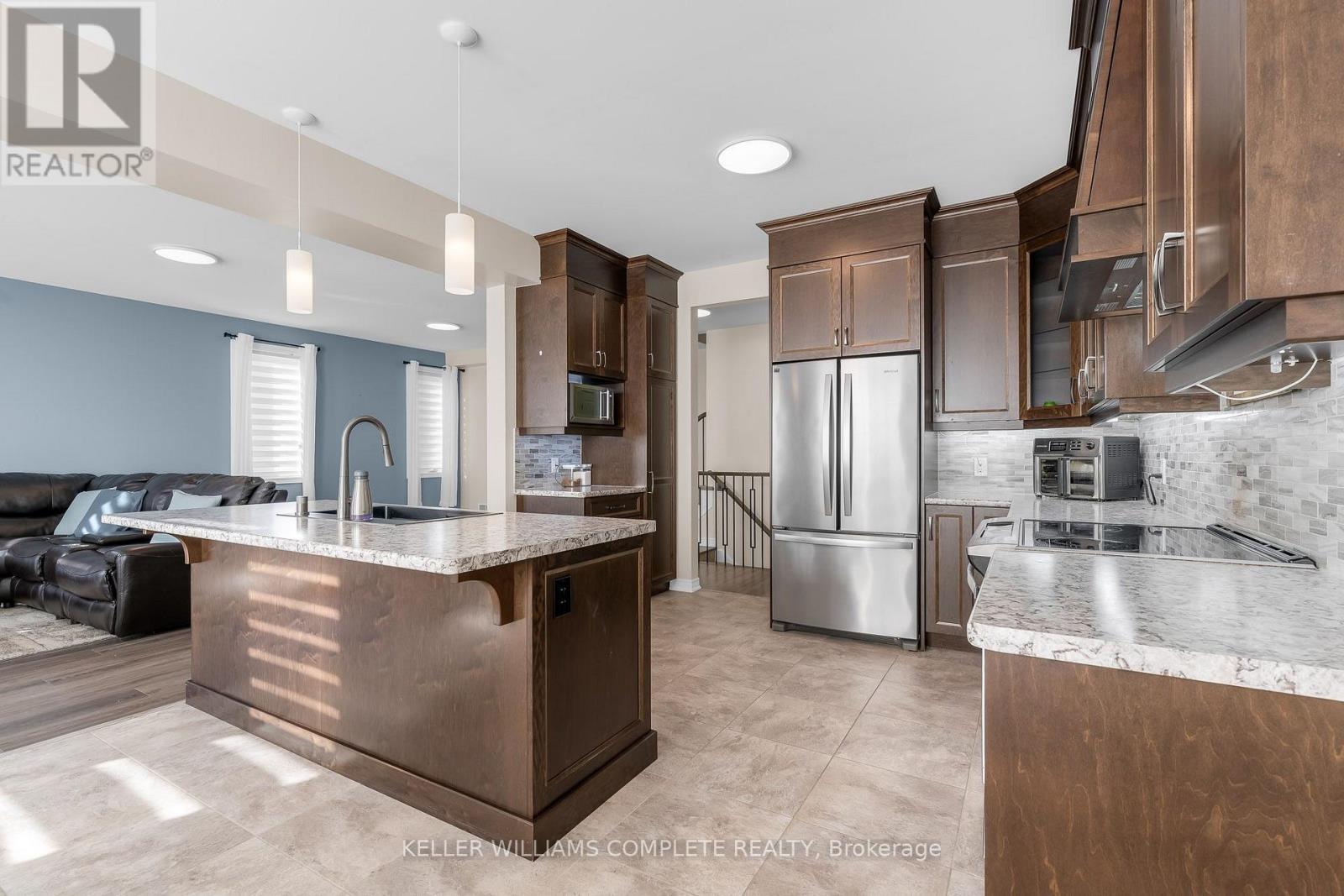 1208 Hansler Road, Thorold, Ontario  L2V 0G2 - Photo 15 - X13836718