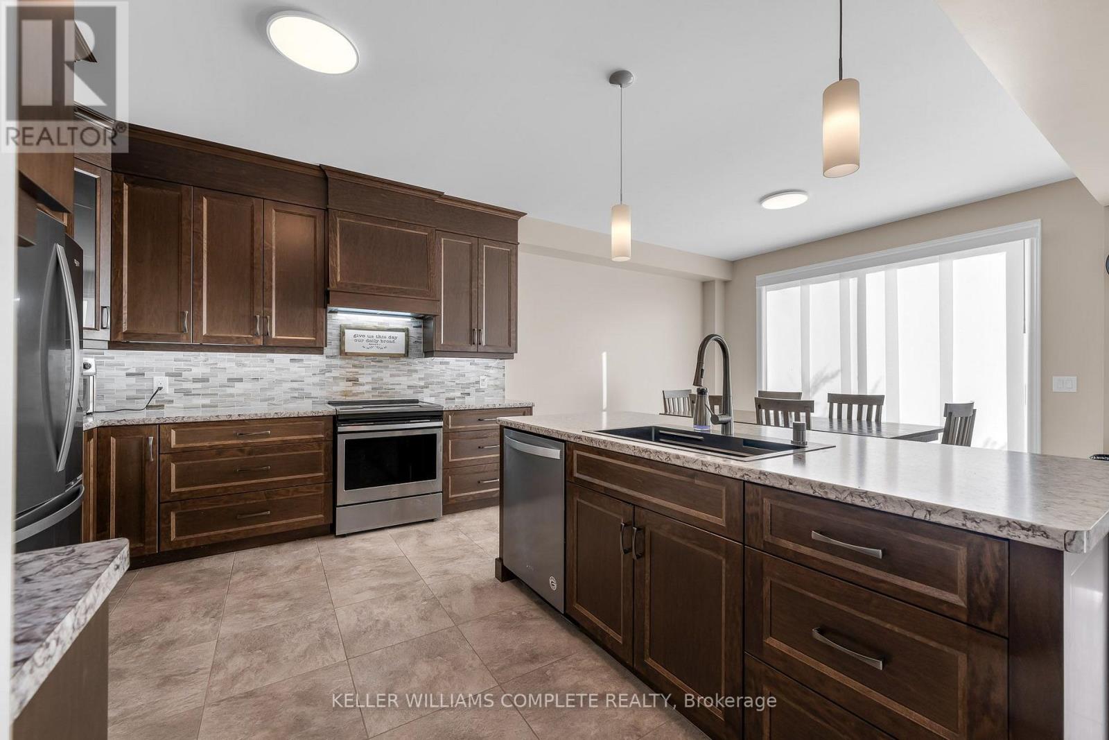 1208 Hansler Road, Thorold, Ontario  L2V 0G2 - Photo 16 - X13836718